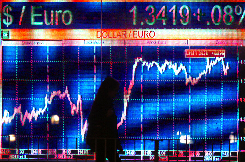 Britain Dollar Euro