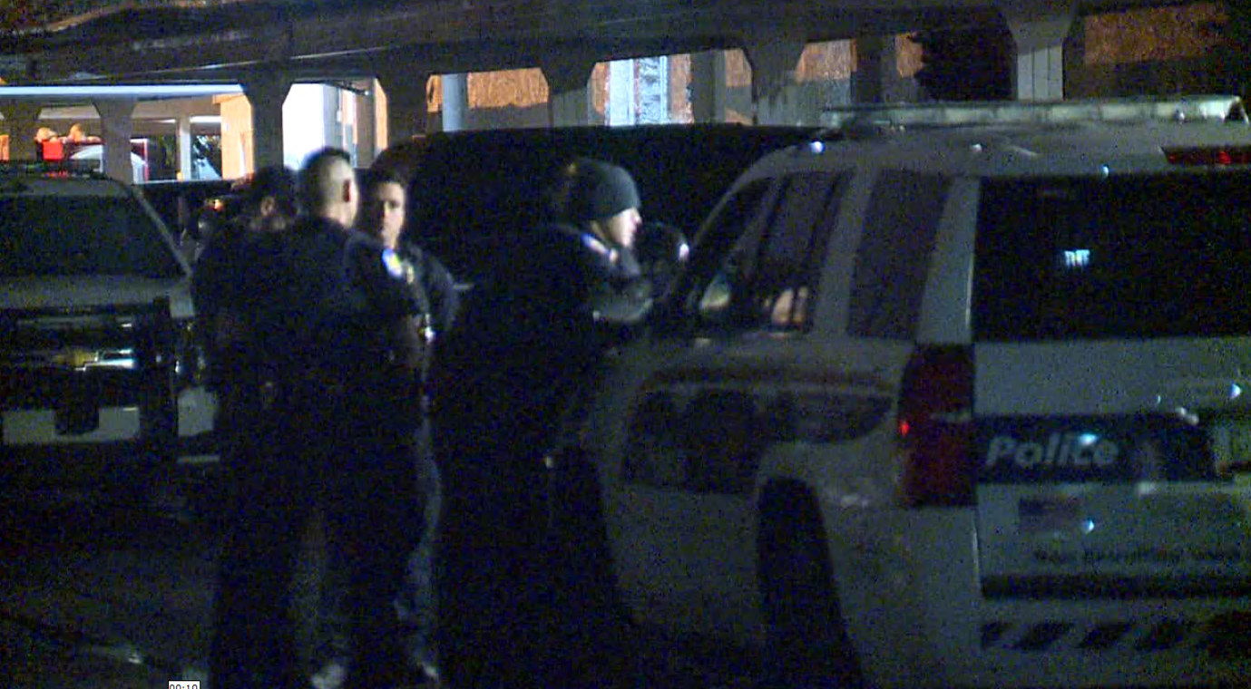 35TH AVENUE THOMAS DOUBLE SHOOTING