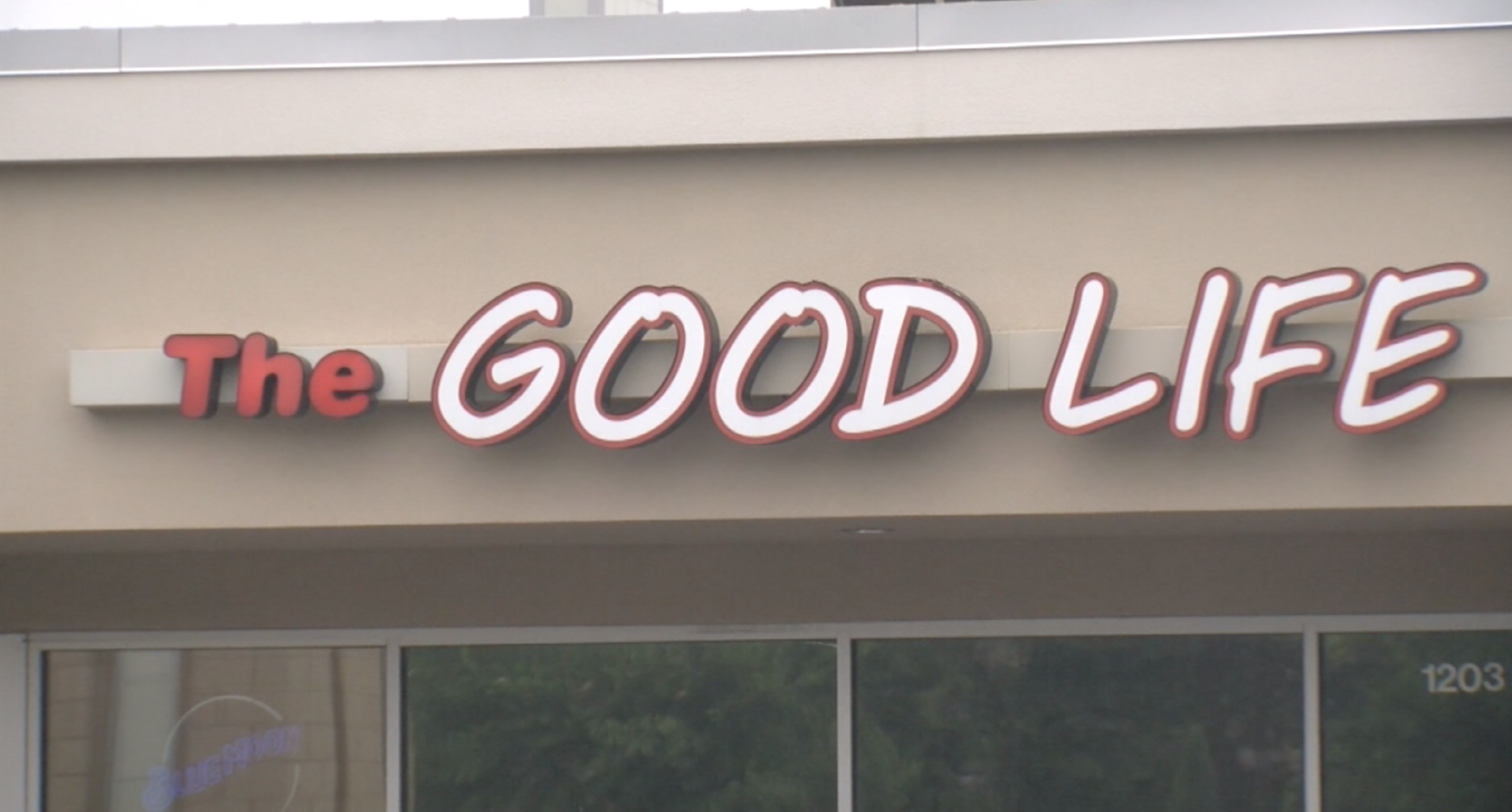 Good Life bar sign