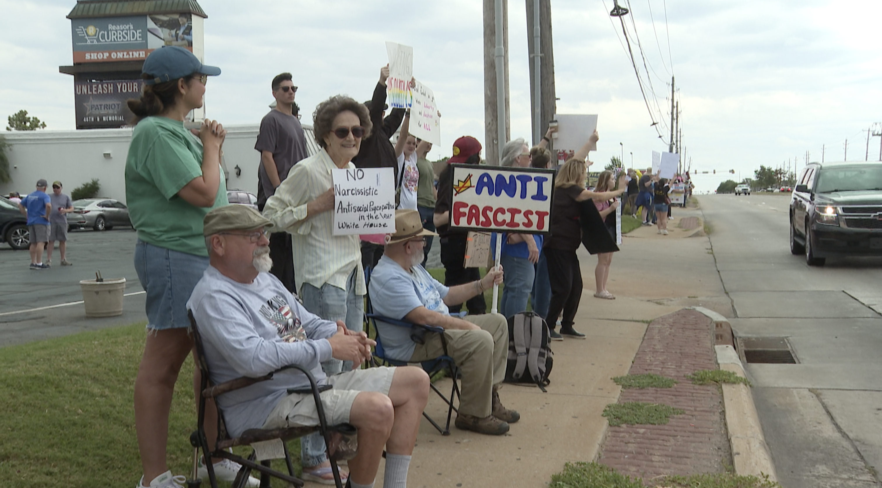 NO KINGS DAY PROTEST - 71ST AND MEMORIAL