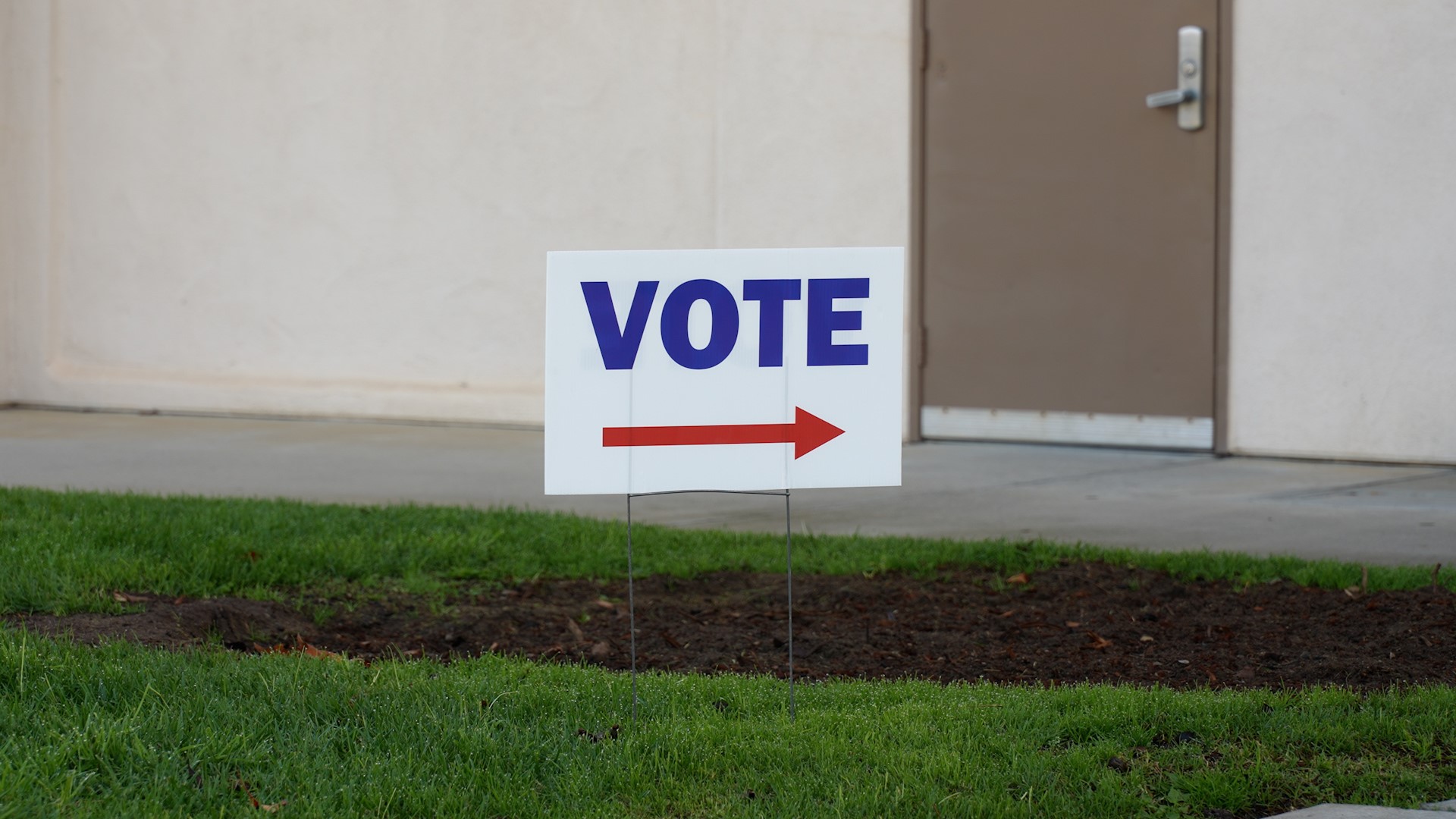 vote sign.jpg