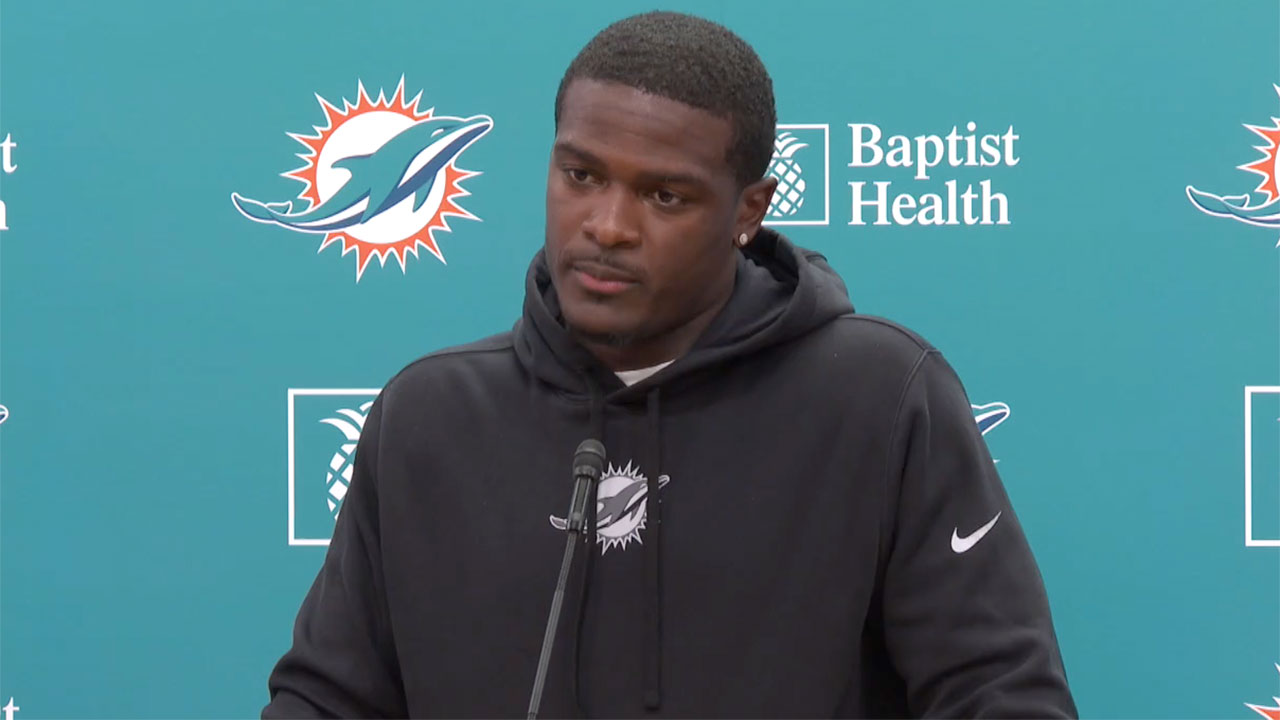 Miami Dolphins running back De'Von Achane speaks at a news conference held Sept. 16, 2024, in Miami Gardens, Fla.