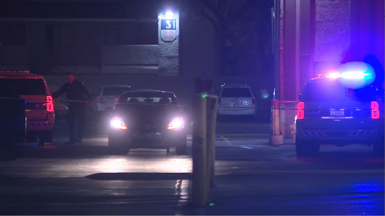 KNXV 27th Ave Indian School Shooting 12-5-21.JPG