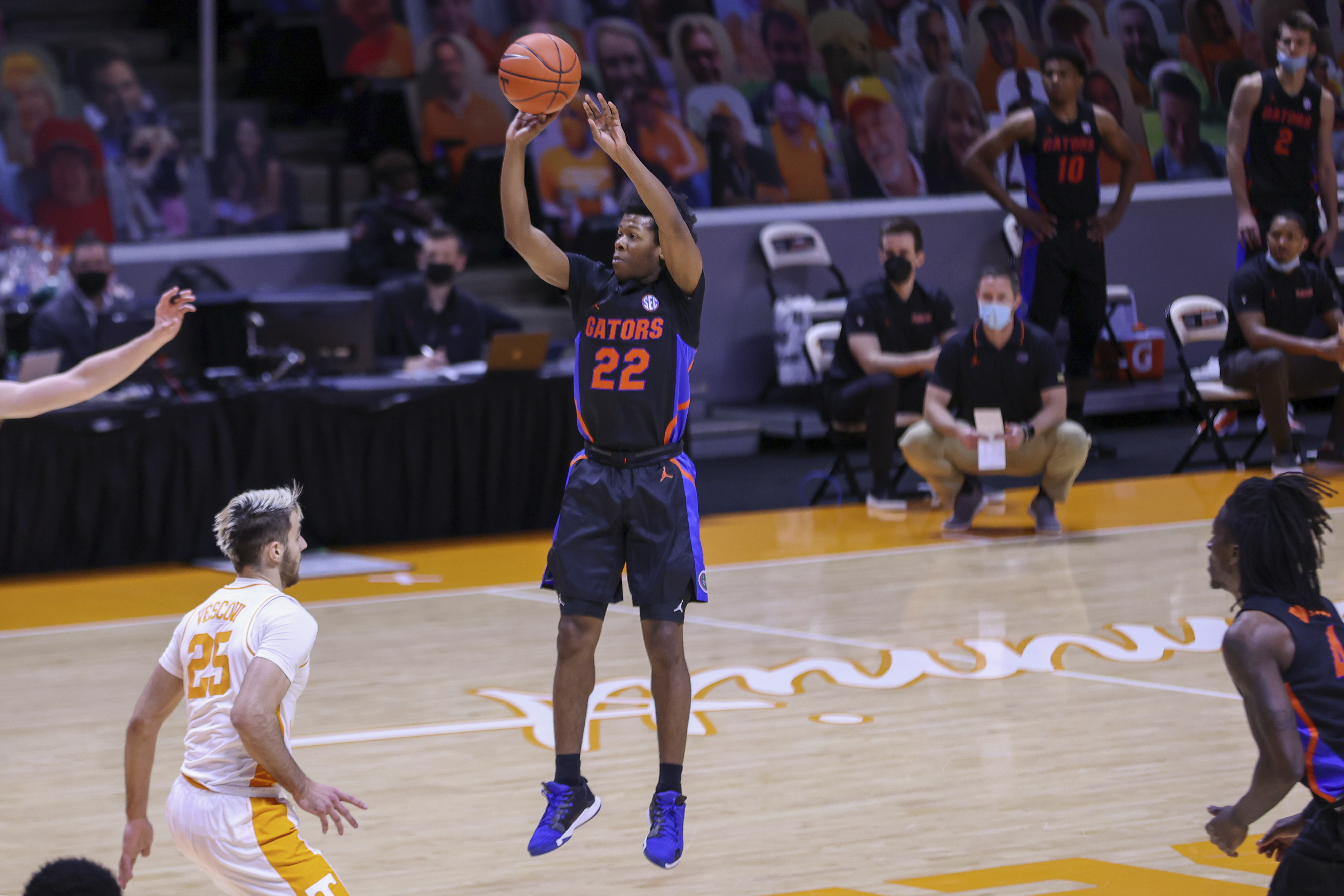 Florida Gators guard Tyree Appleby shoots at Tennessee Volunteers, March 7, 2021