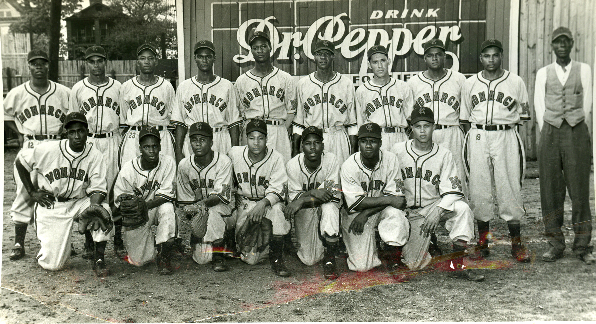Baseball Photo 3 -- 1948 Kansas City Monarchs.jpg