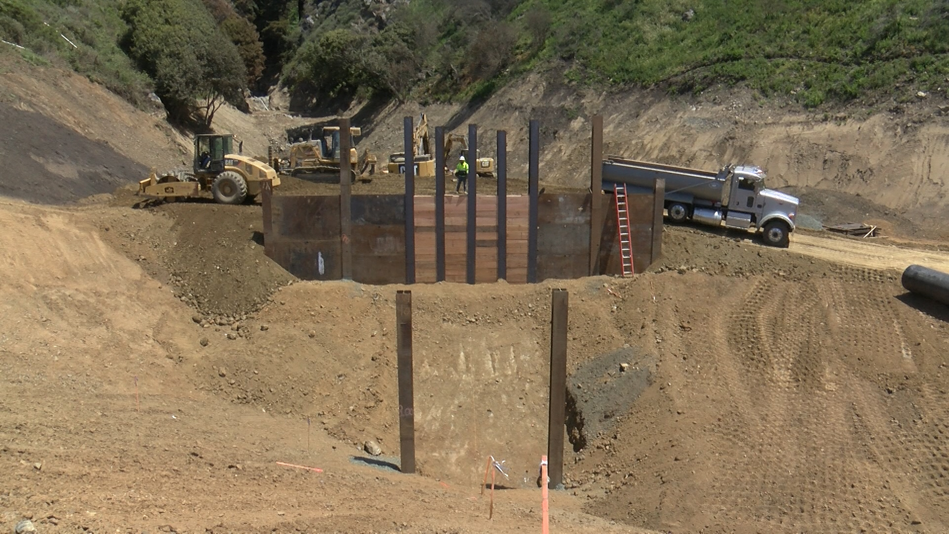 RAT CREEK CONSTRUCTION.jpg