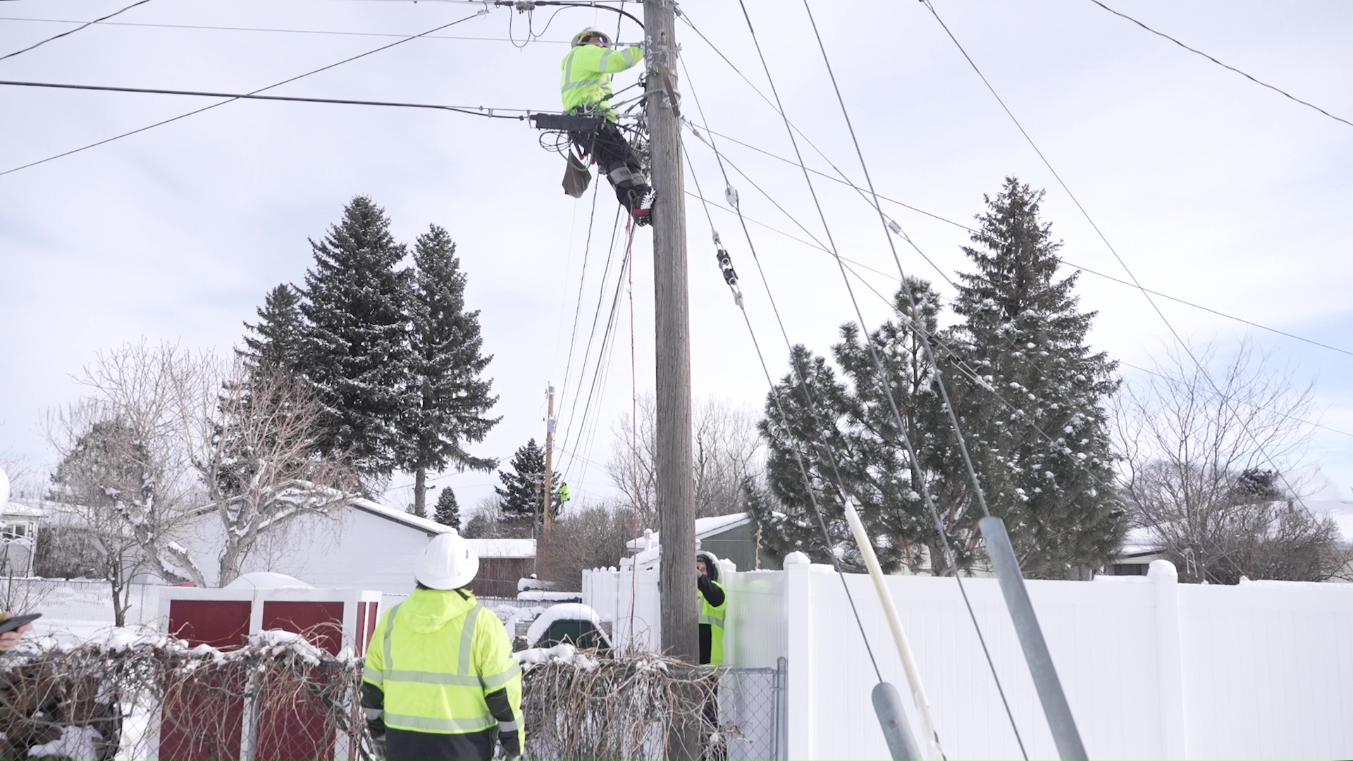 TDS installation continues despite sub-zero weather