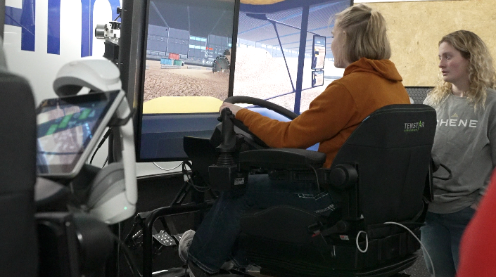 Haul truck simulation 