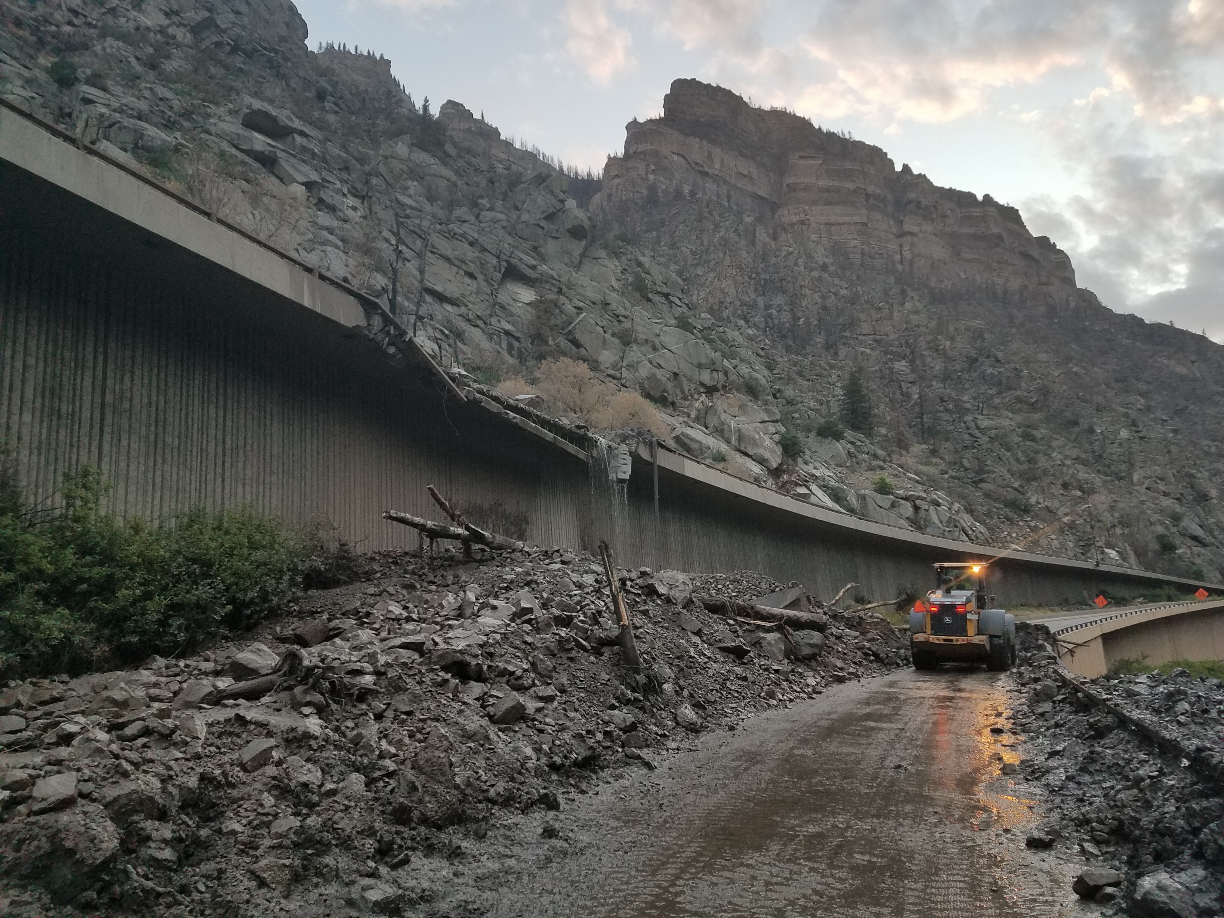 mudslides on glenwood canyon july 30 2021.jpg