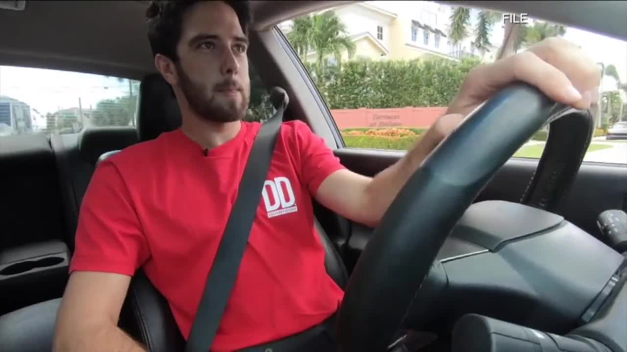 Delivery Dudes driver, file video