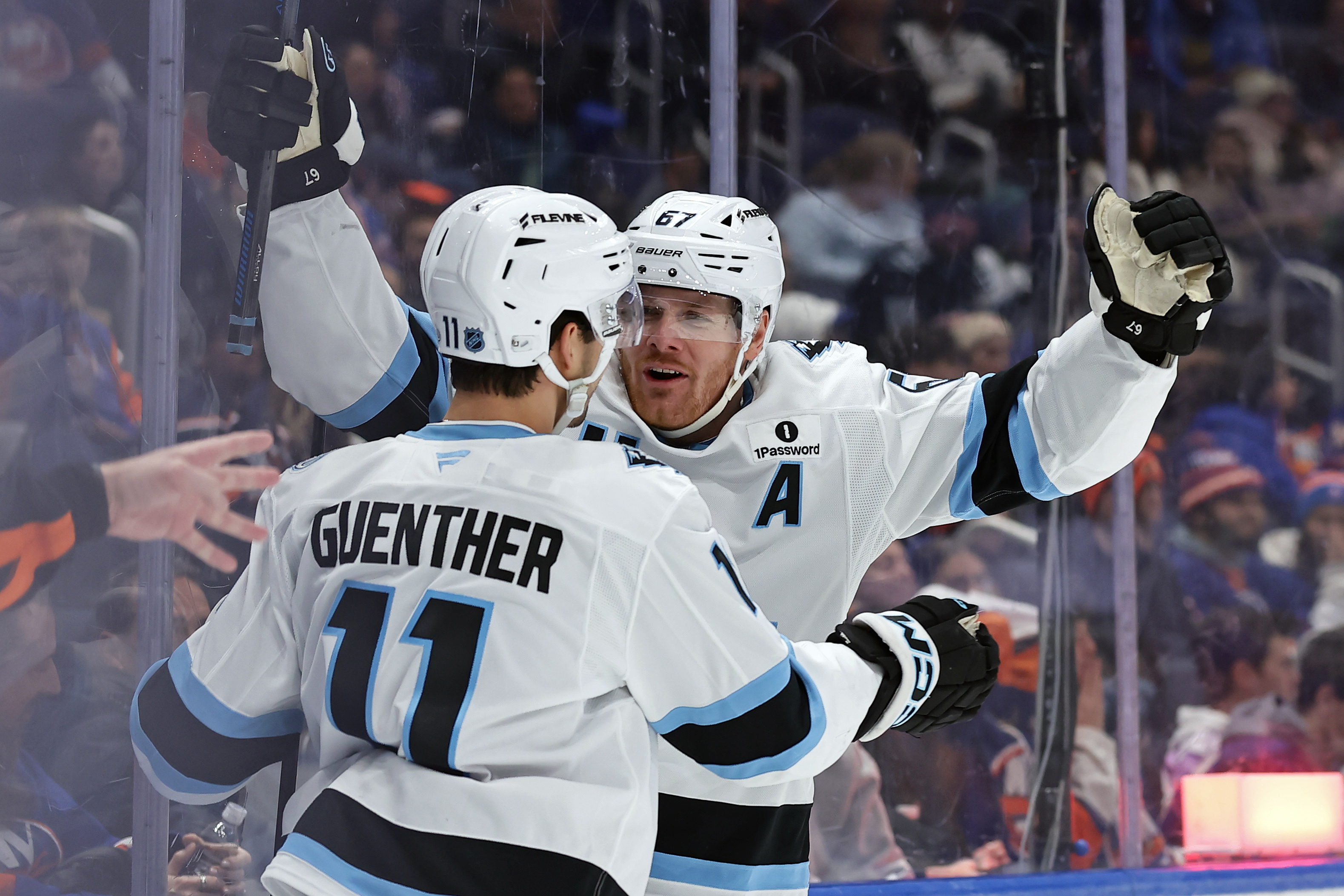 Dylan Guenther has 1st career hat trick to send Mammoth to 7-2 victory over Isles