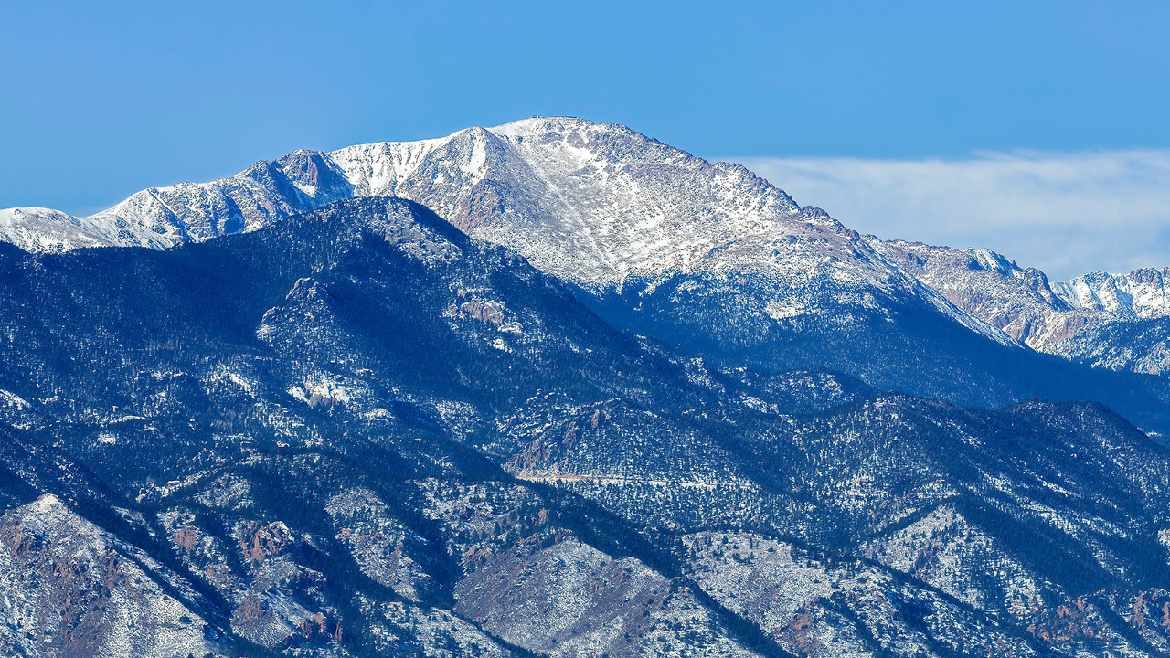 Pikes Peak on Valentines Day Larry Marr.jpg