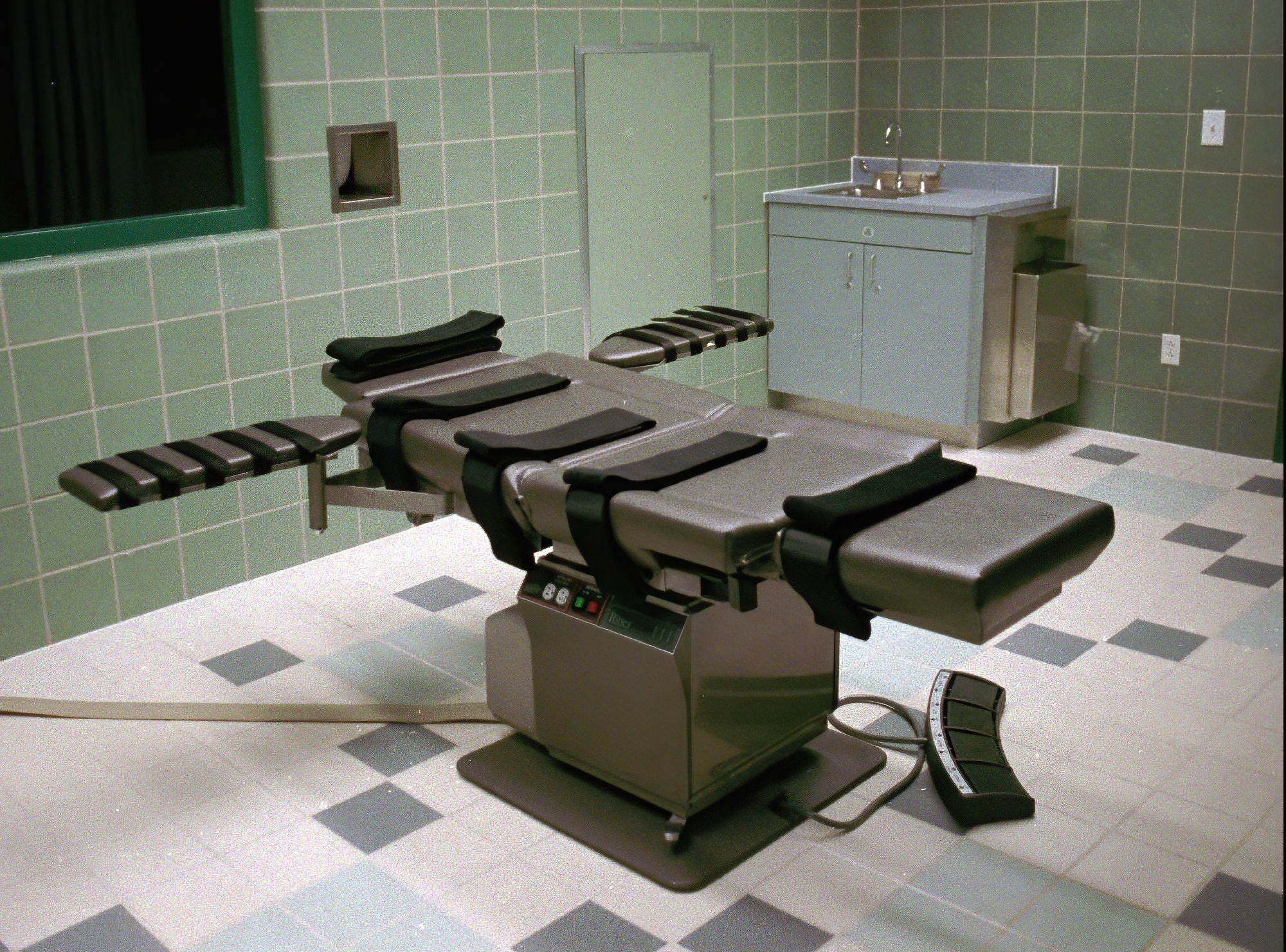 FEDERAL DEATH CHAMBER