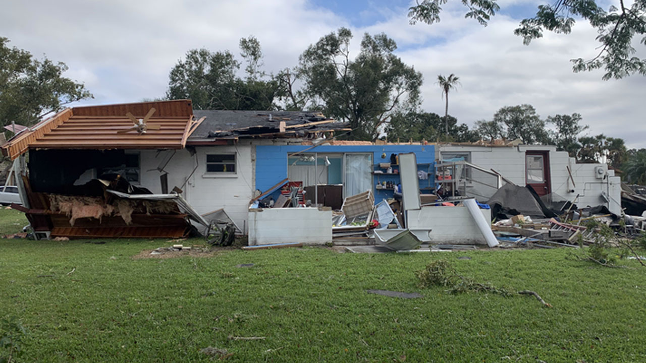 EF-1-tornado-hits-North-Lakeland-neighborhood-6.jpg