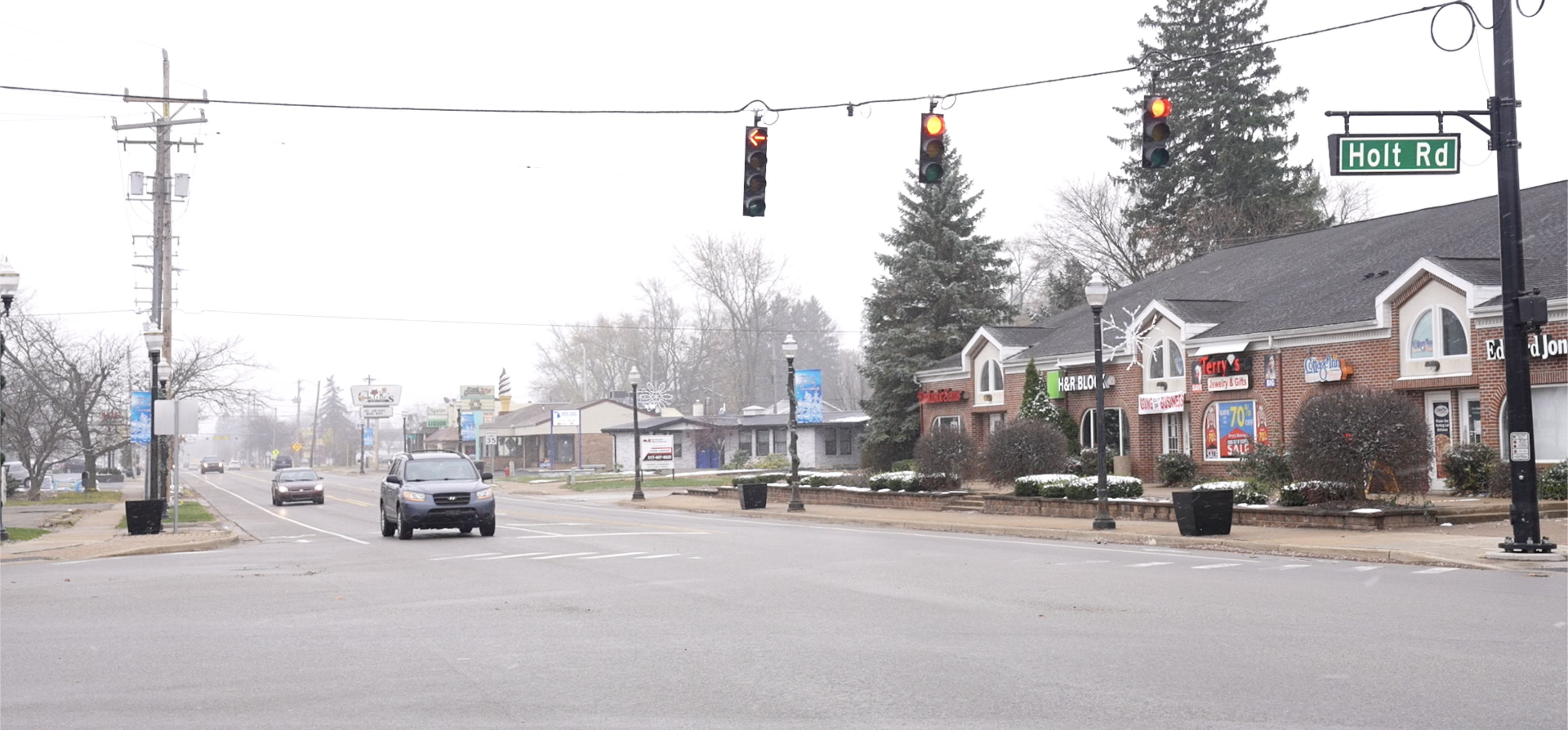 Holt Road intersection issues