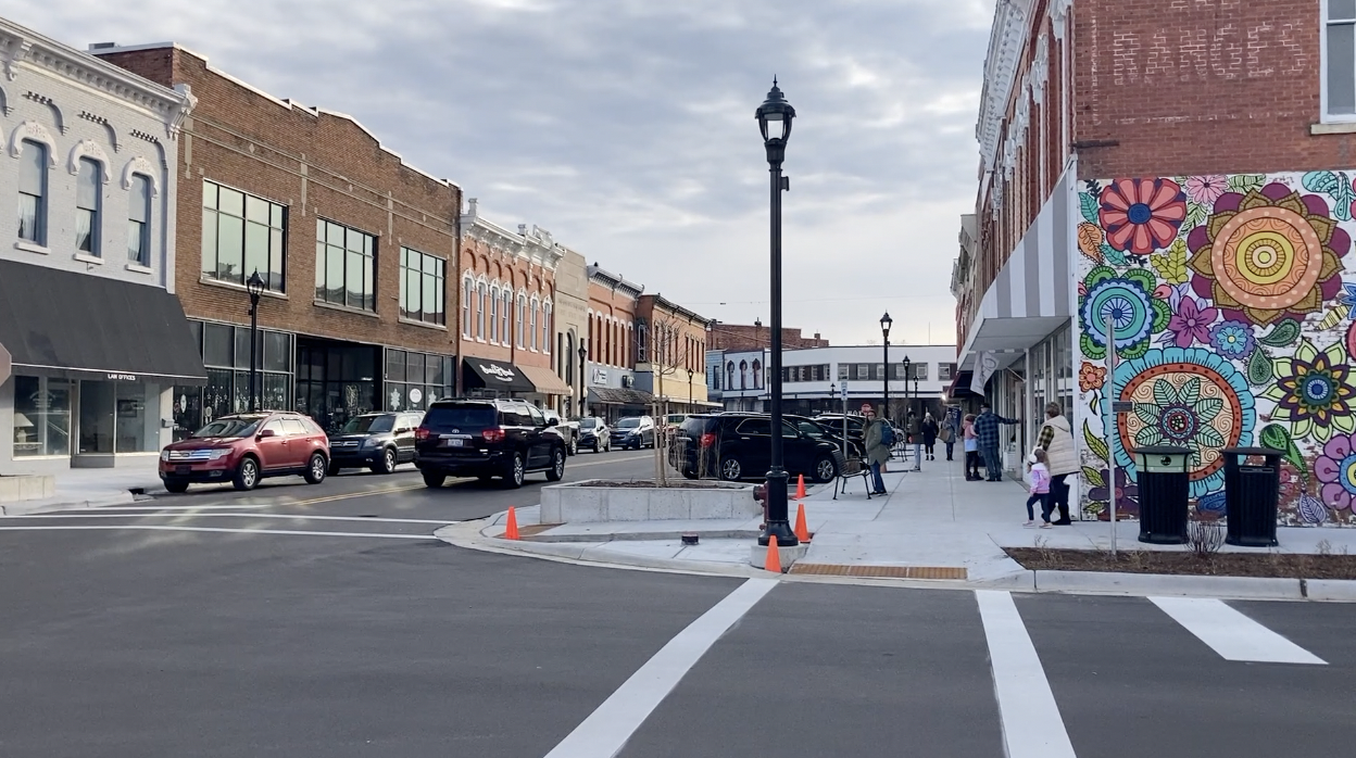 Downtown Allegan Small Business Saturday.png