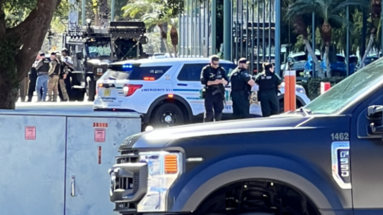 bank robber sniper.png