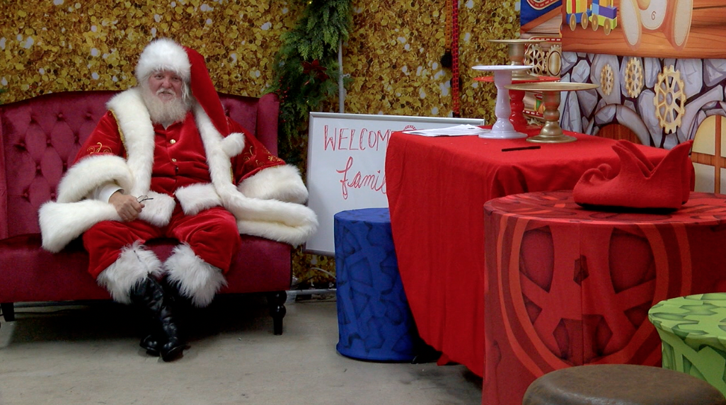 SANTA THOM  ROYAL ENTERTAINERS.png
