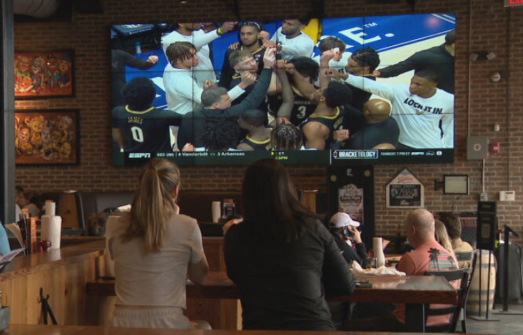 Local fans rally behind Vanderbilt Commodores in first SEC Tournament finals appearance since 2012