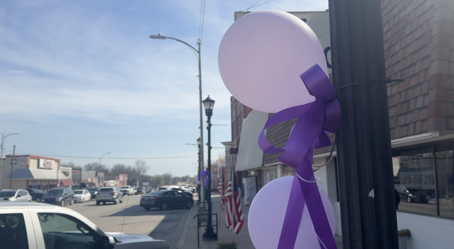 Isabella Clay purple balloons