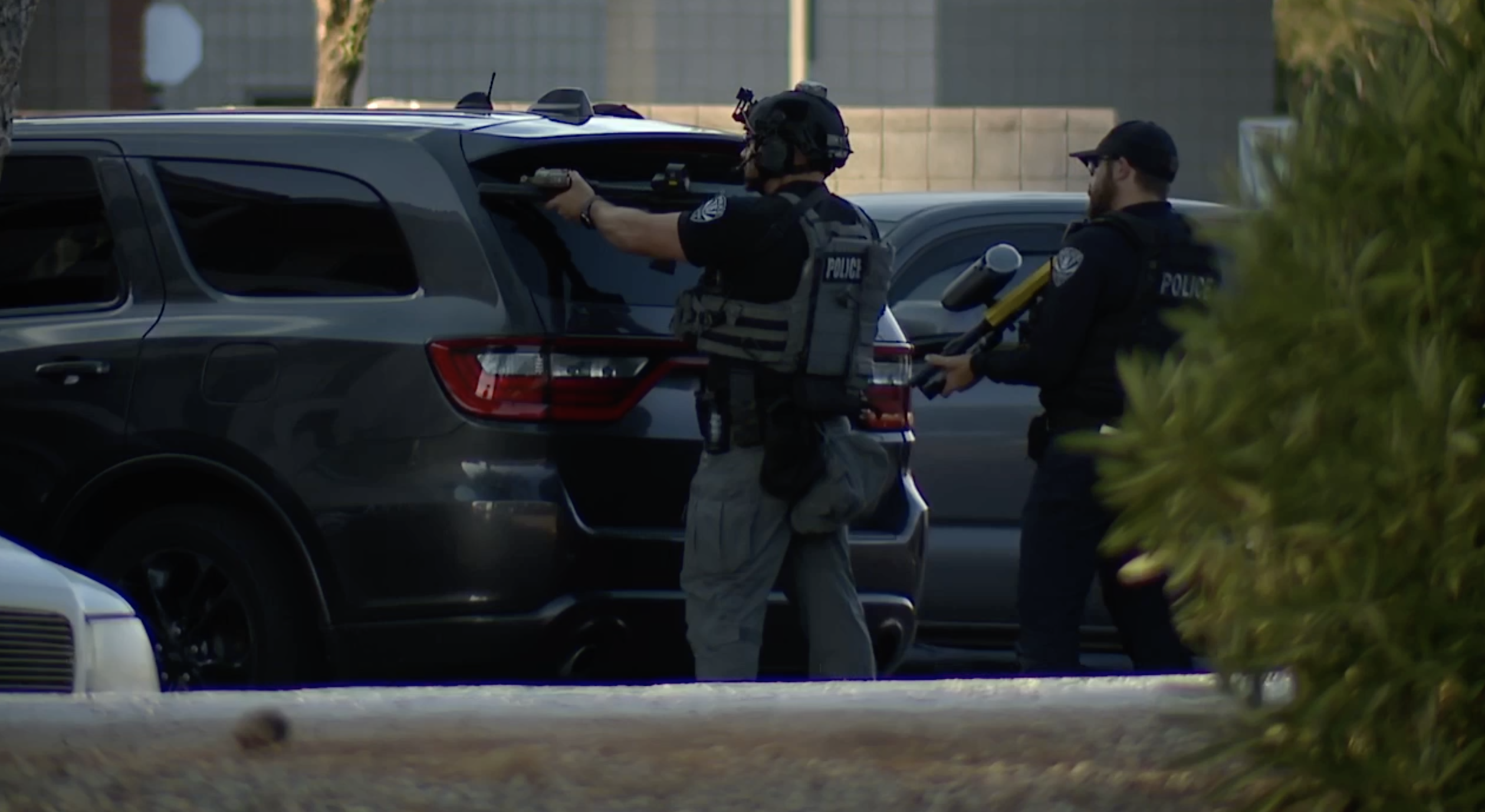 Arizona and Obisbo avenues hotel shooting