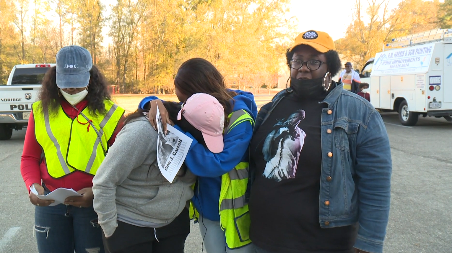 Virginia family searching for missing teen in need of medication: 'Your mom just wants you home'