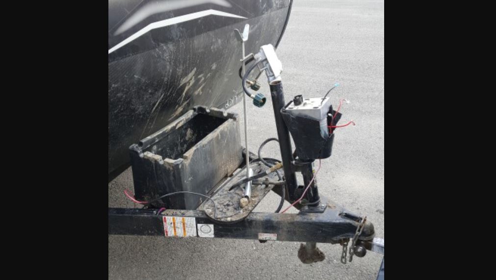 camper trailer.JPG