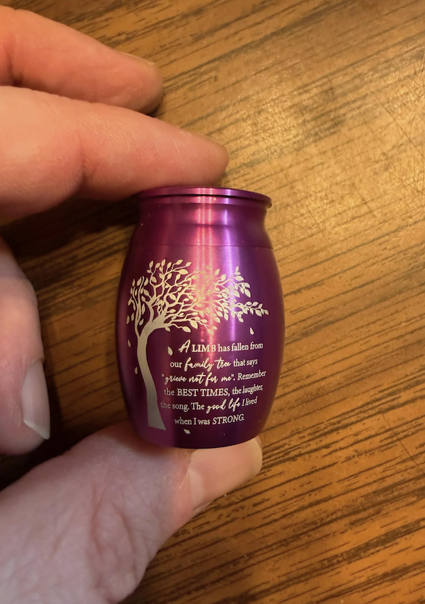 The small urns that were distributed to family members