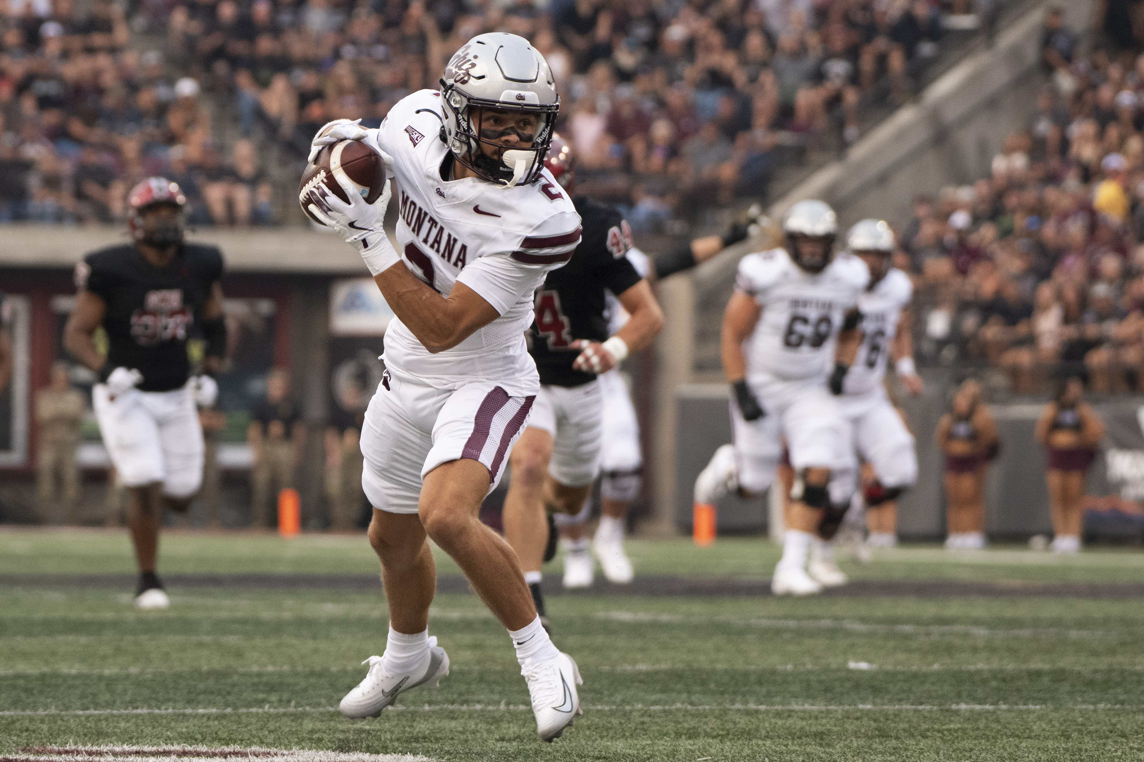 Montana Grizzlies versus Central Washington