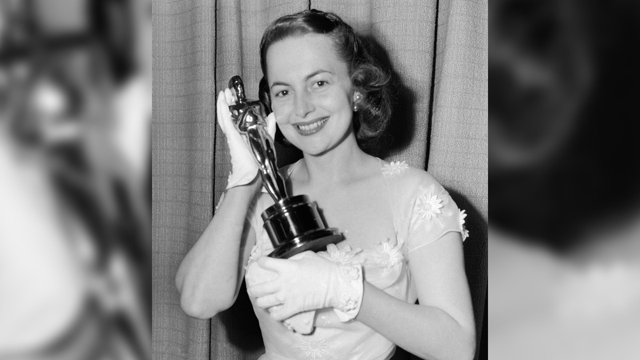 Olivia de Havilland, Oscar-winning actress, dies at 104
