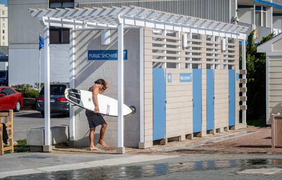 Surfer Showers WIT.png