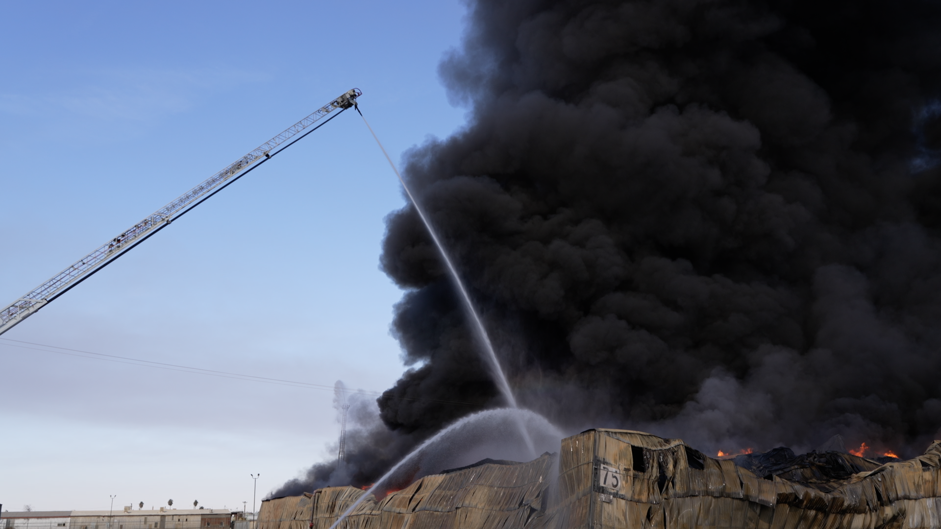 What effects did Bakersfield see from Saturday's warehouse fire?