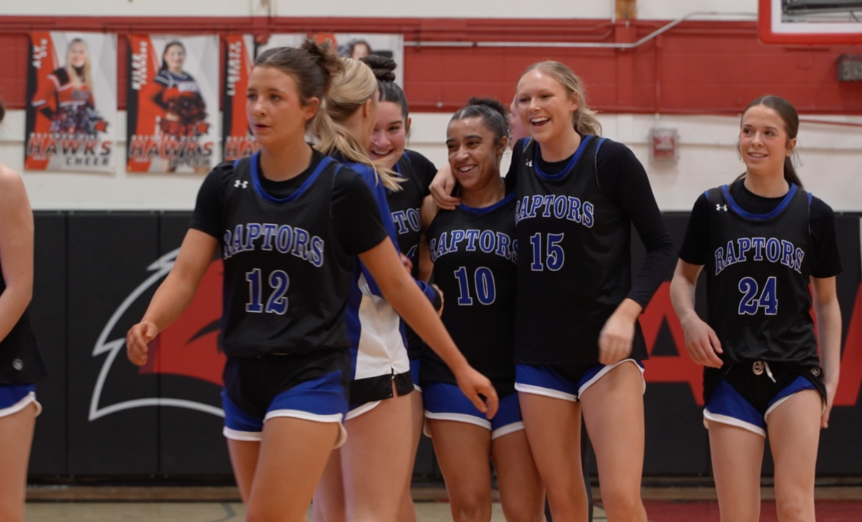 Jada Davis celebrates 1,500 points