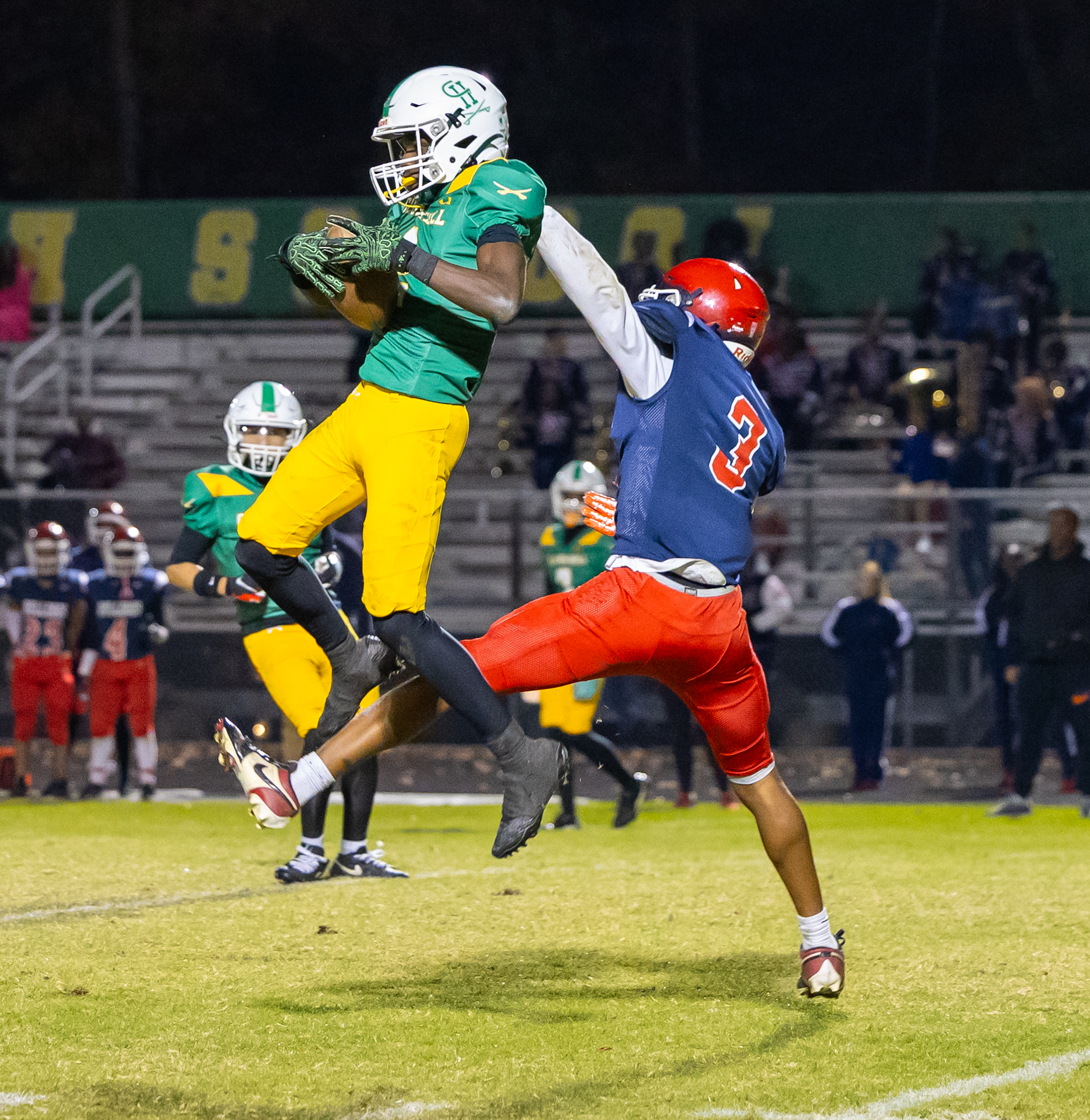 RHSA beats Clover Hill 14-12