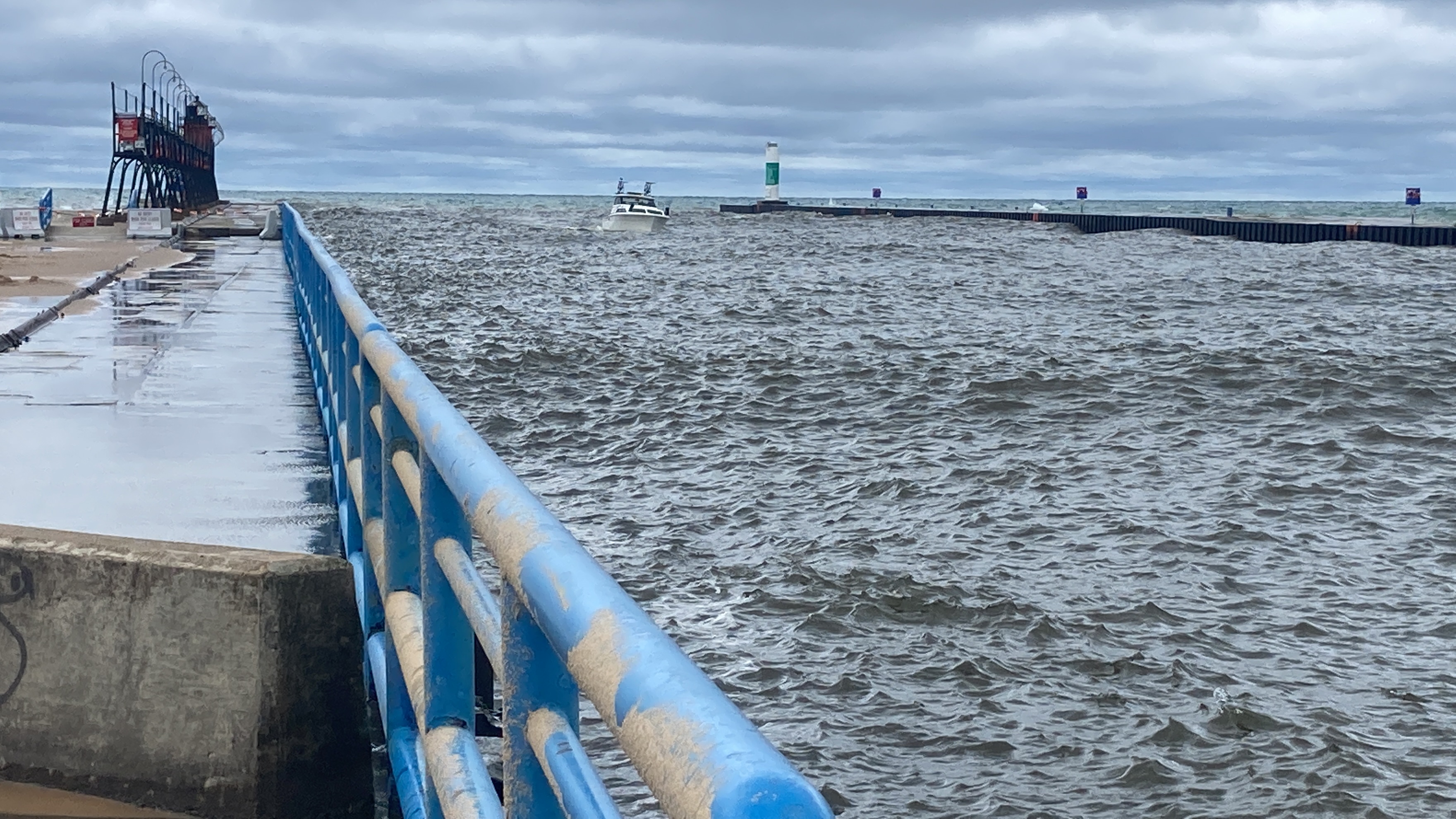 Lake Michigan rough water 1.jpg