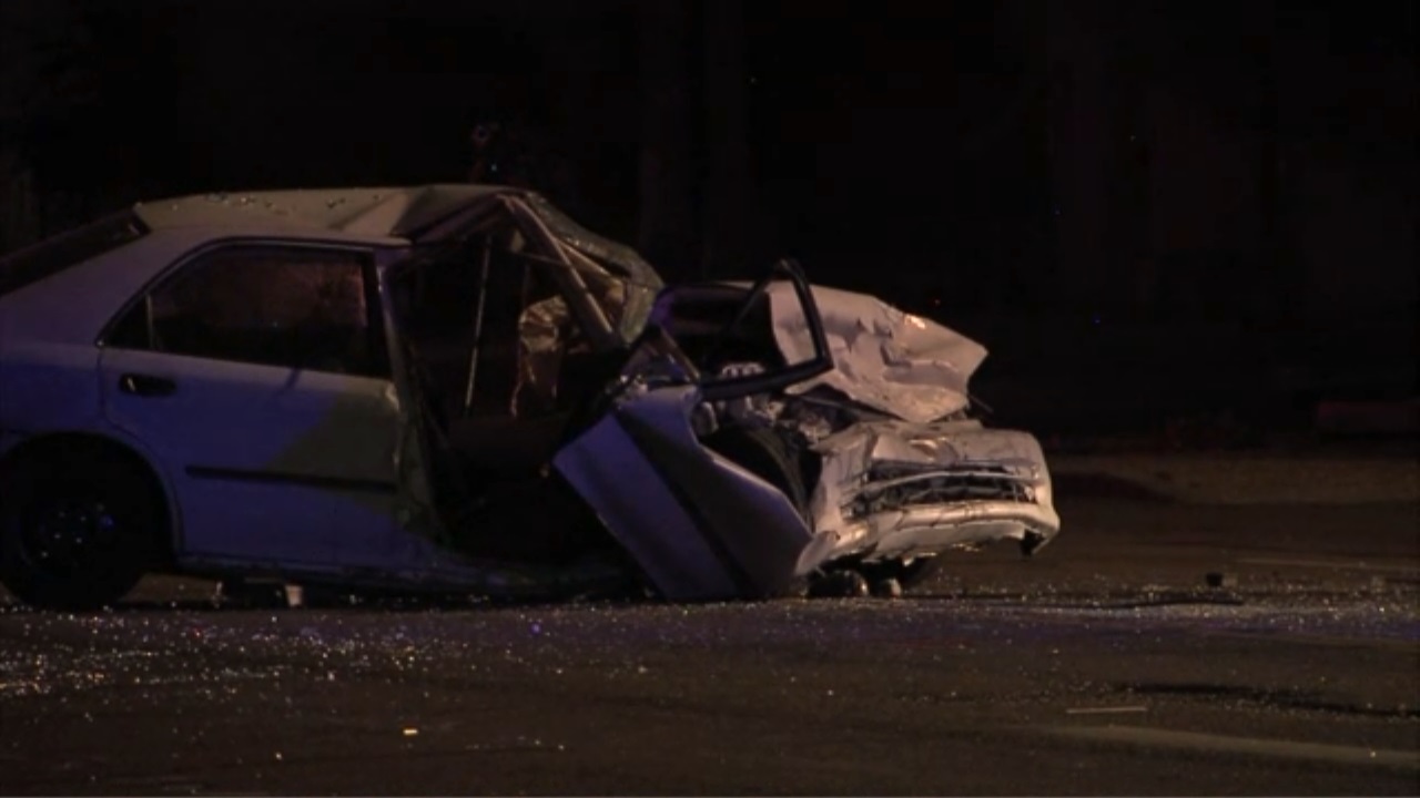 2-car crash near 47th Avenue and Thomas Road 