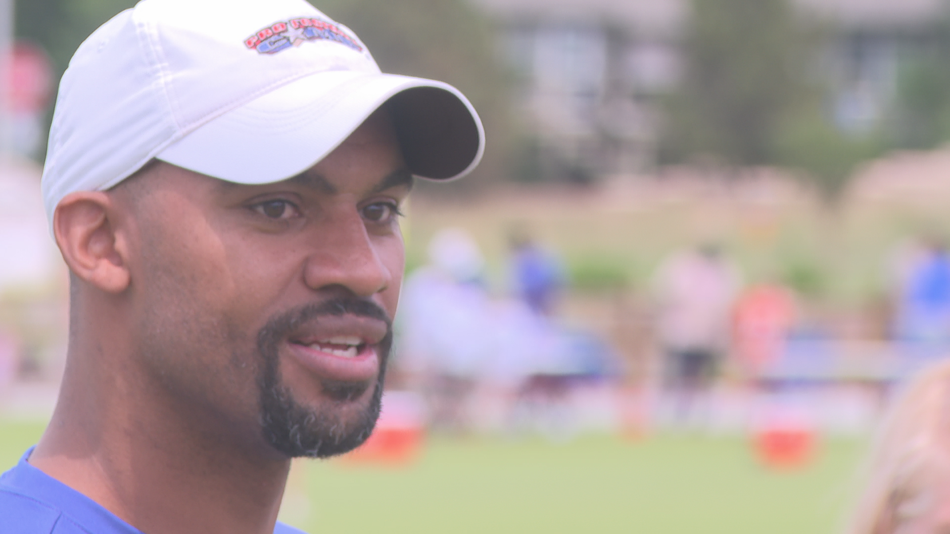 Former NFL athlete shares his story  to local foster children 