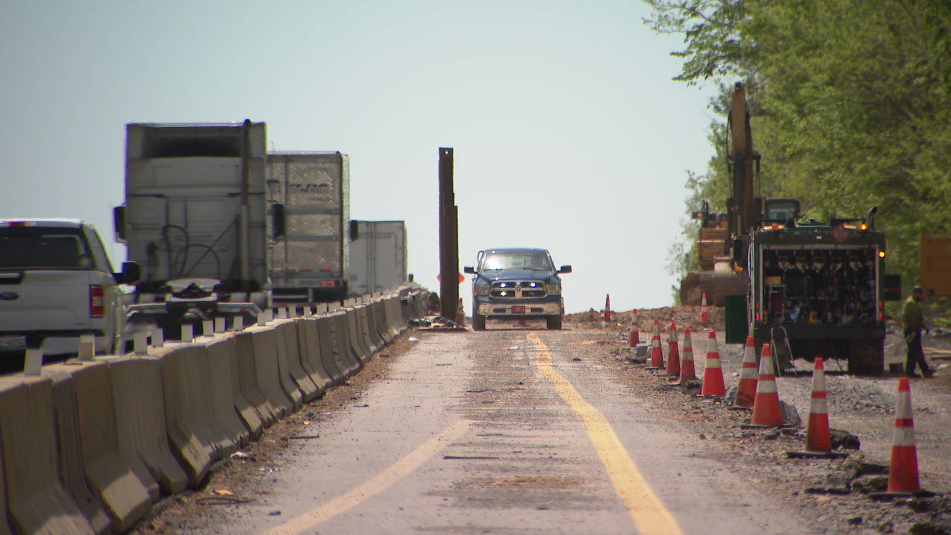 TDOT urging drivers to slow down along I-65 widening project in Robertson County