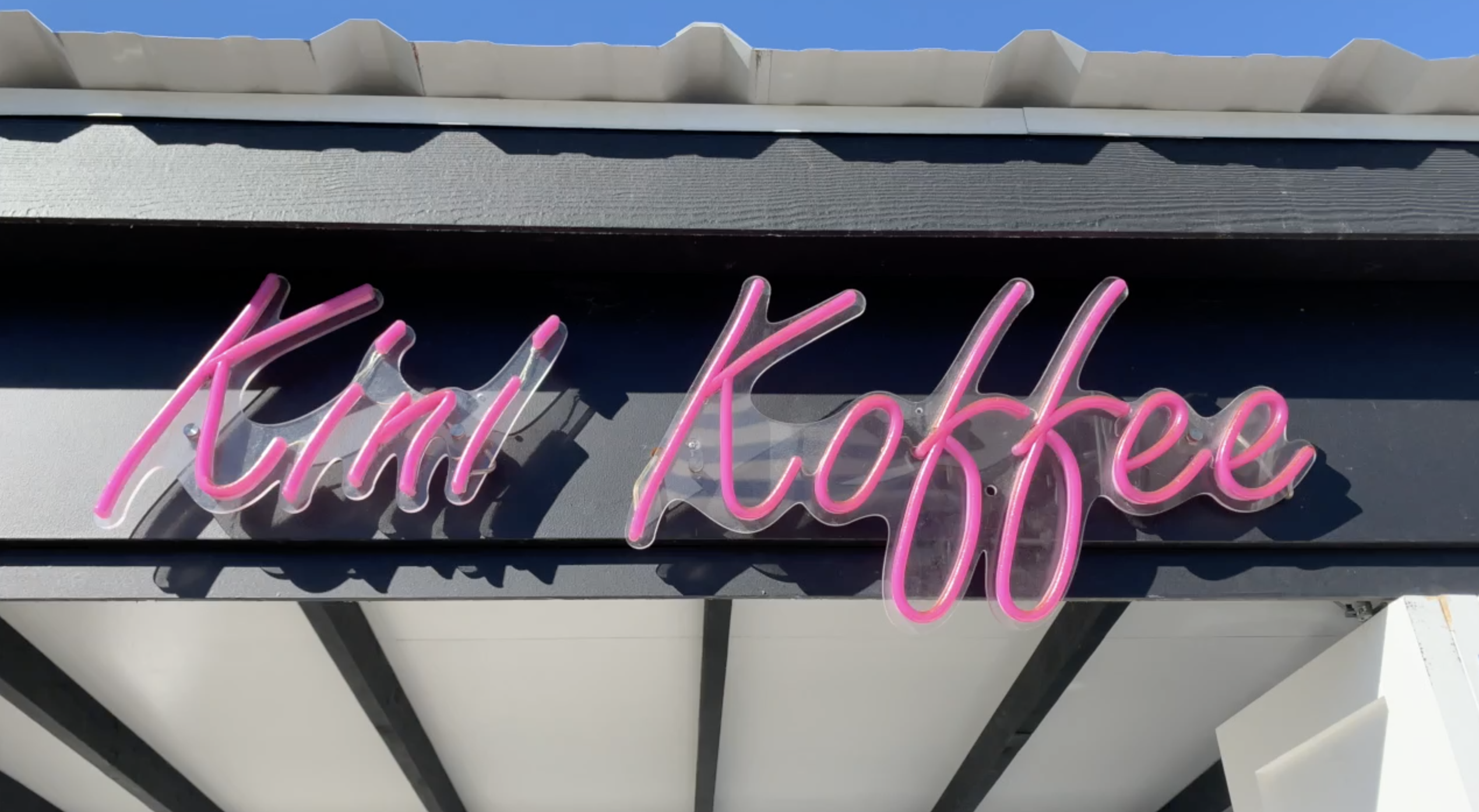 Local coffee shop's business takes off after TikTok success.png