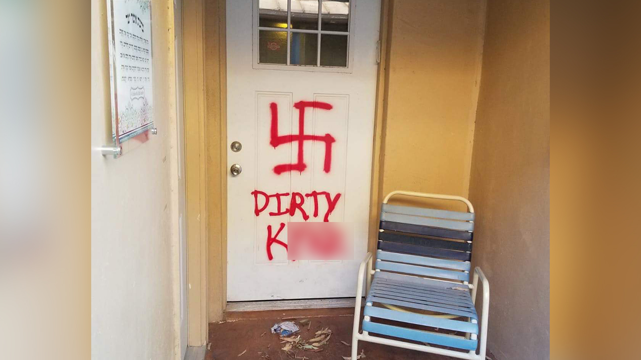 Chabad Synagogue vandalized.jpg