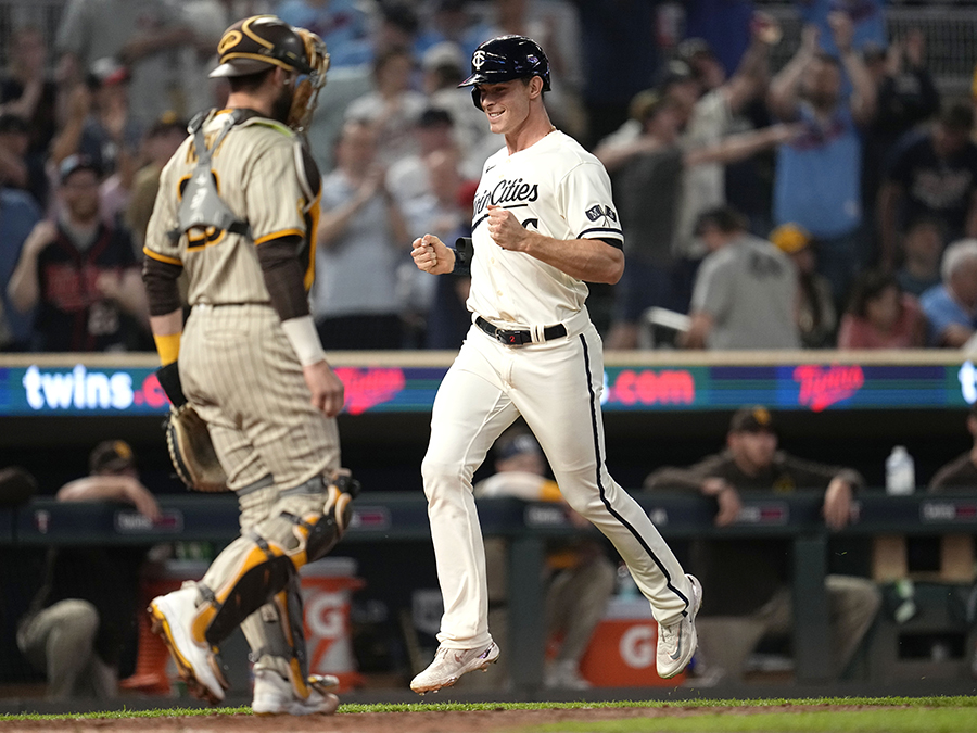 Padres Twins Baseball