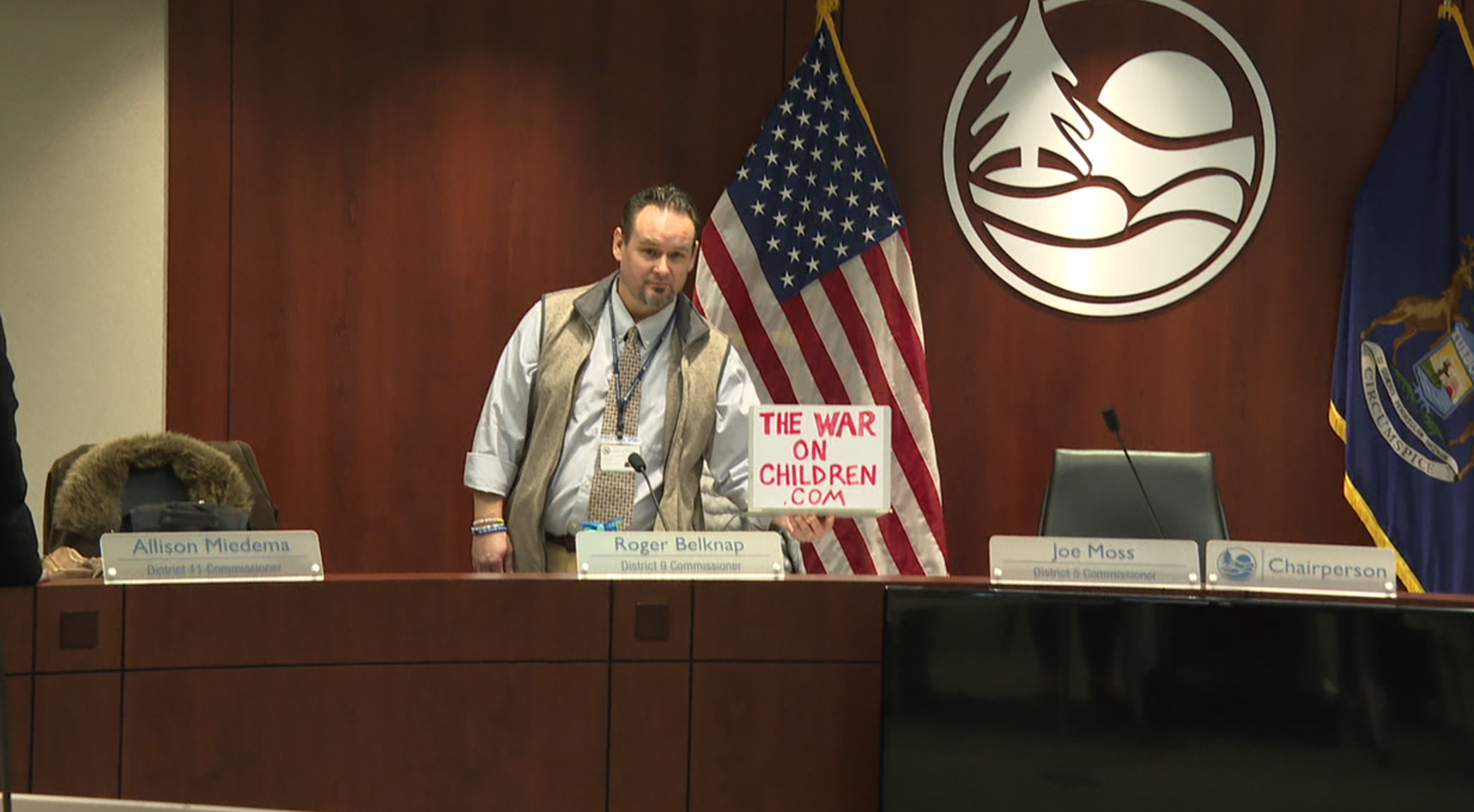 roger belknap computer .png