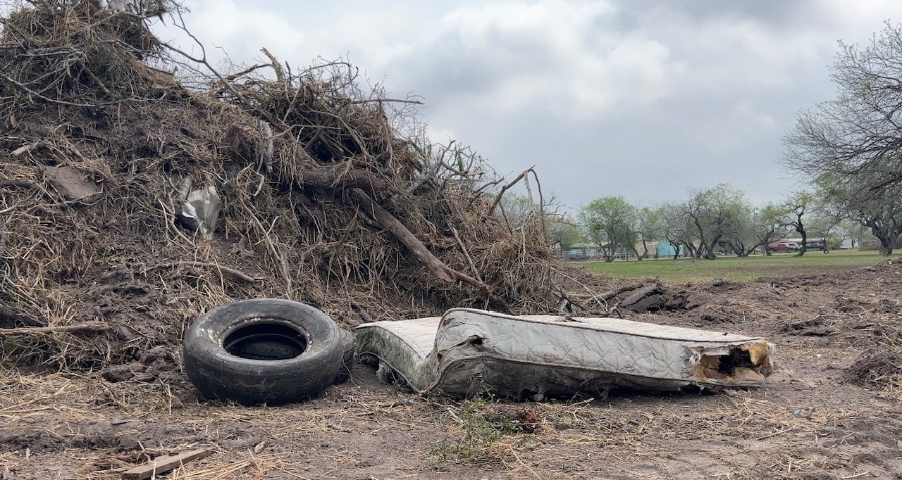 San Patricio County illegal dumping cleanup efforts - Vimarsana News