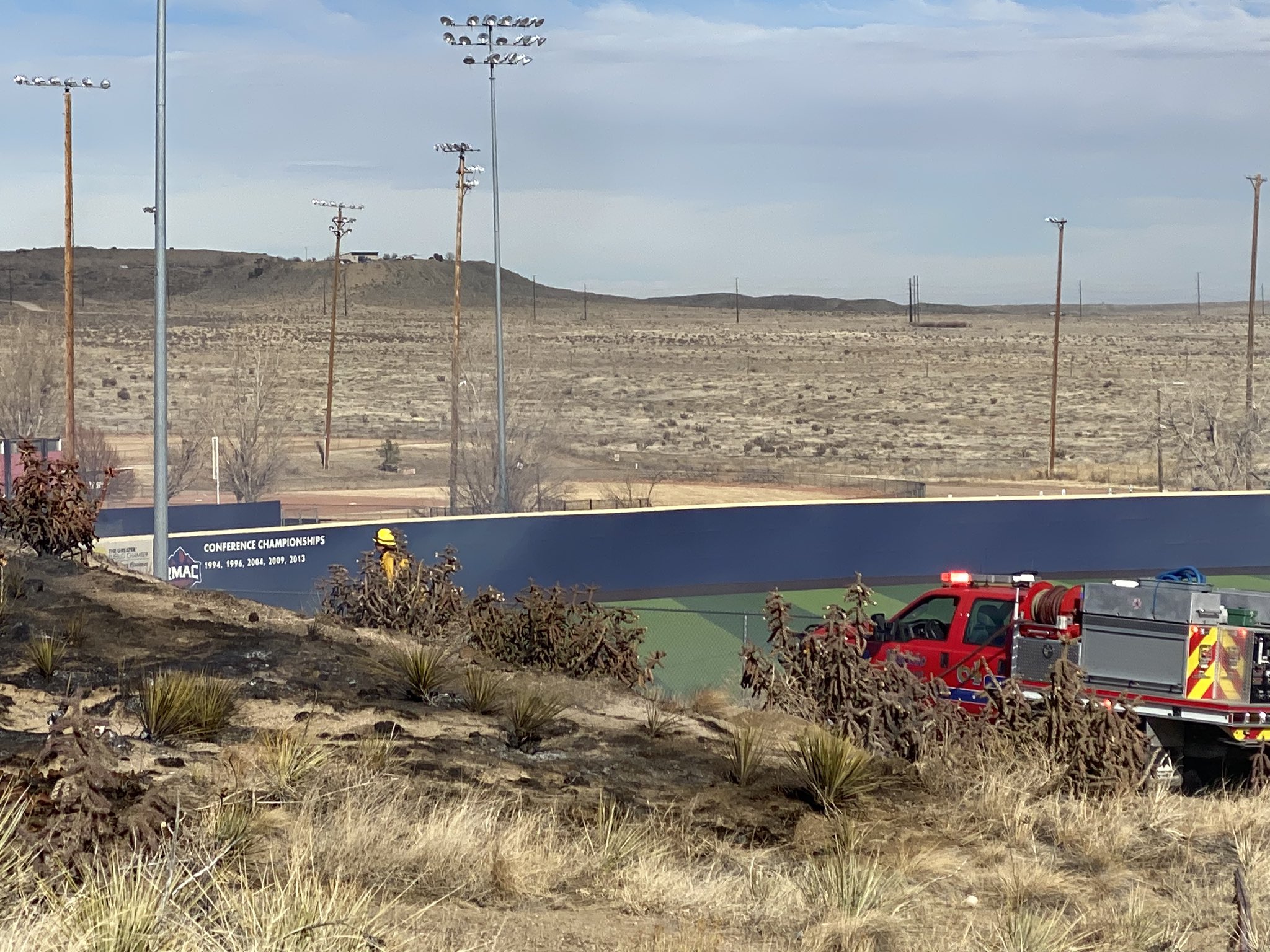 Pueblo brushfire threatens CSU-Pueblo sports facilities 