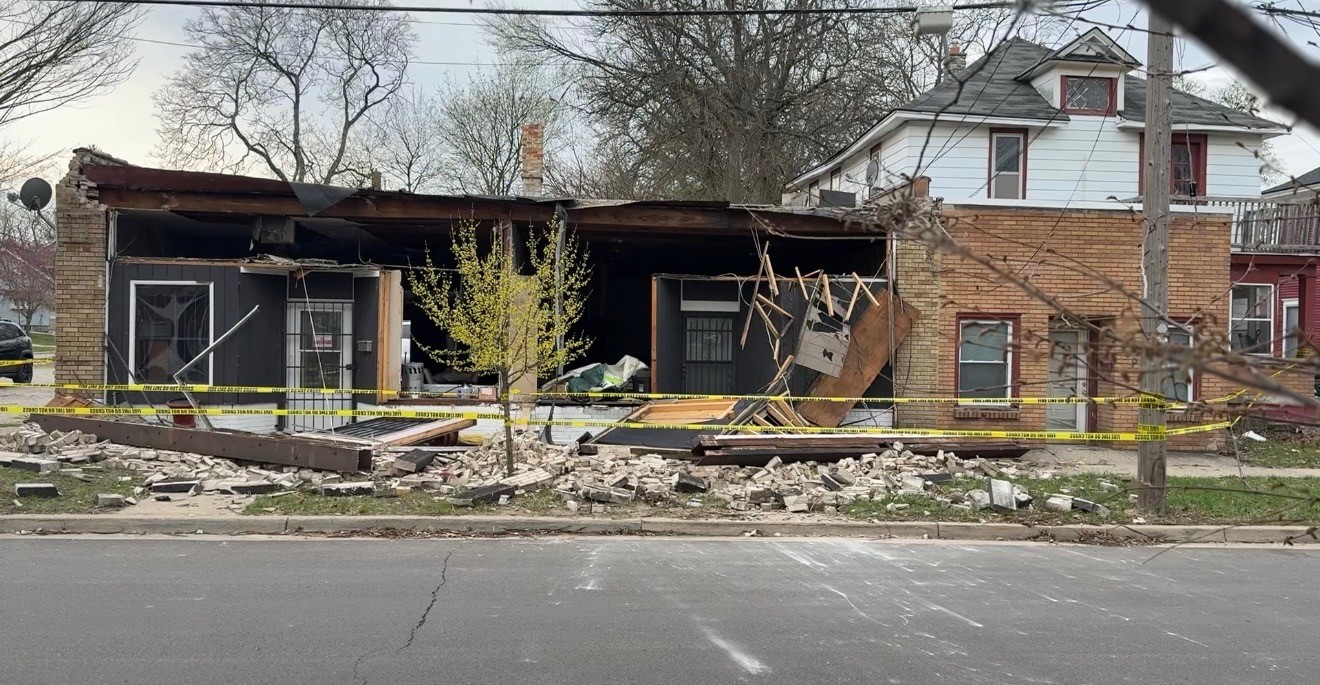 Partial building collapse in Grand Rapids