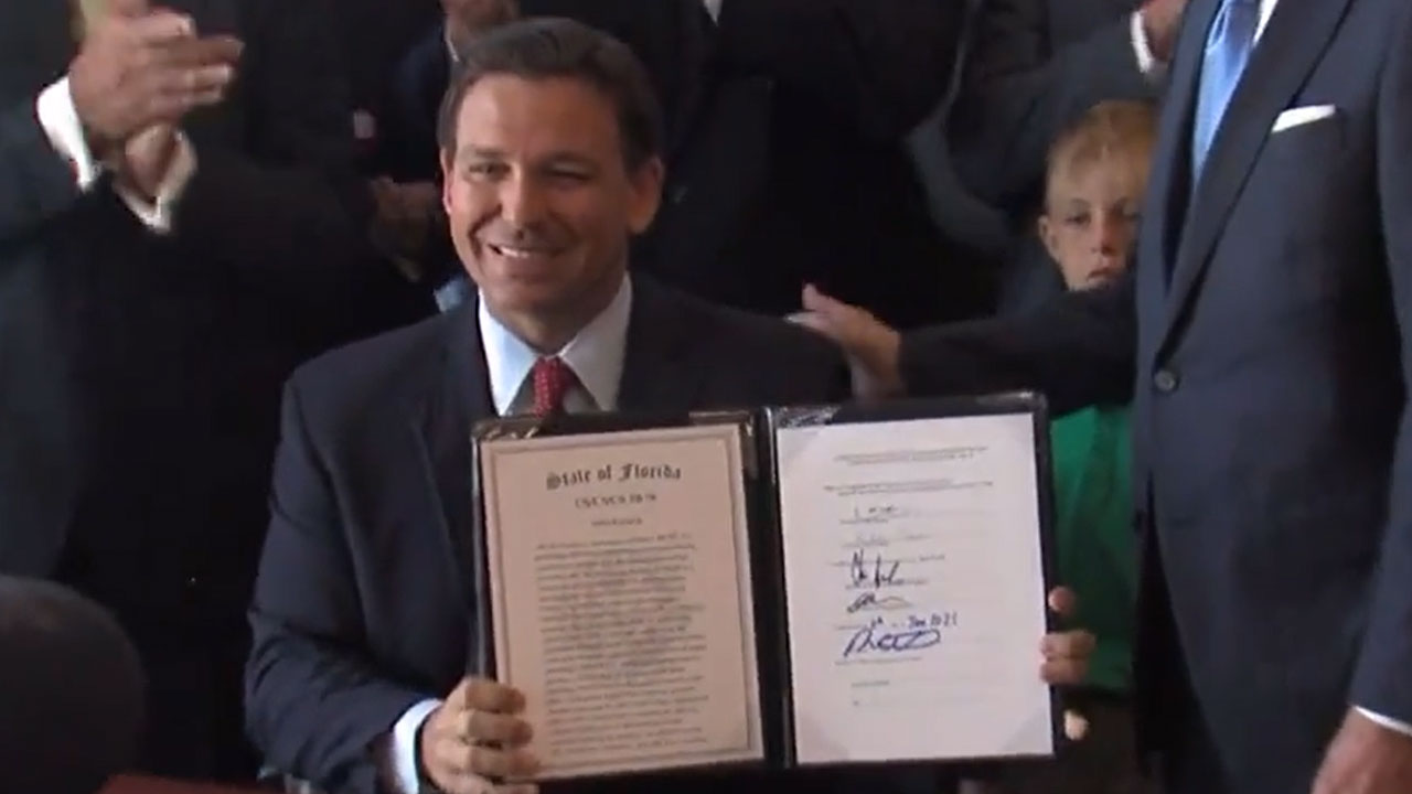 DeSantis-signs-property-insurance-bill-WFTS.jpg