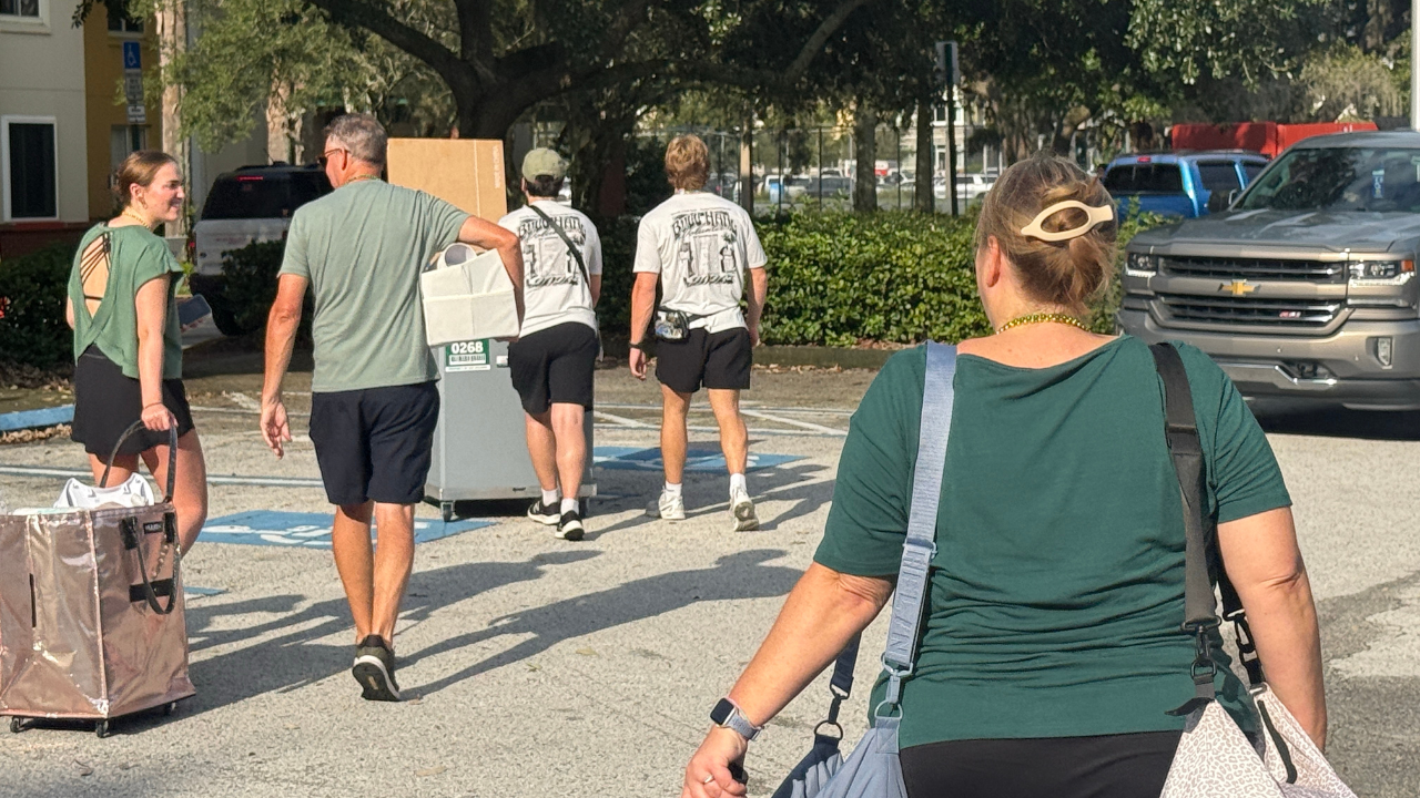 USF welcomes thousands of students to campus
