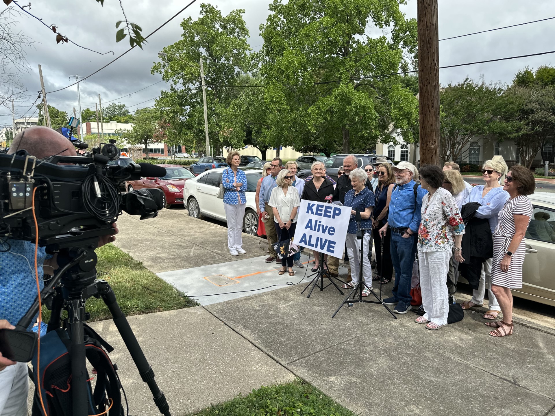 Keep Alive Alive press conference outside of Alive Hospice 
