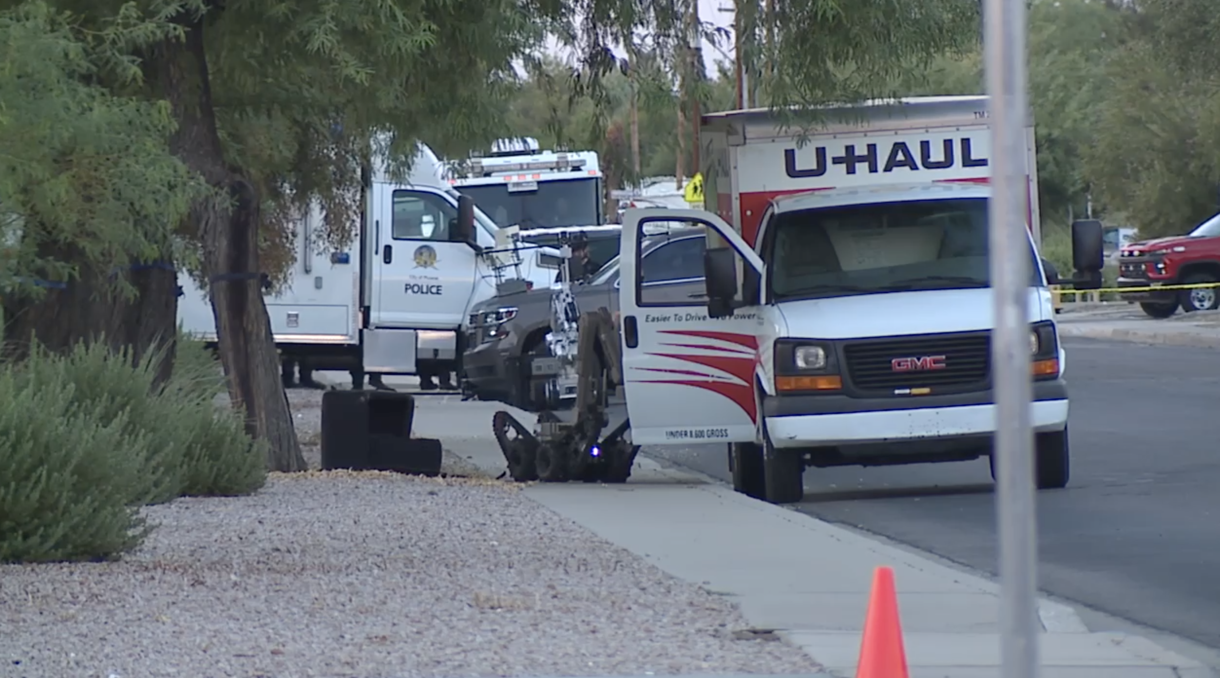 bomb scare near 39th Ave and Cactus Road 