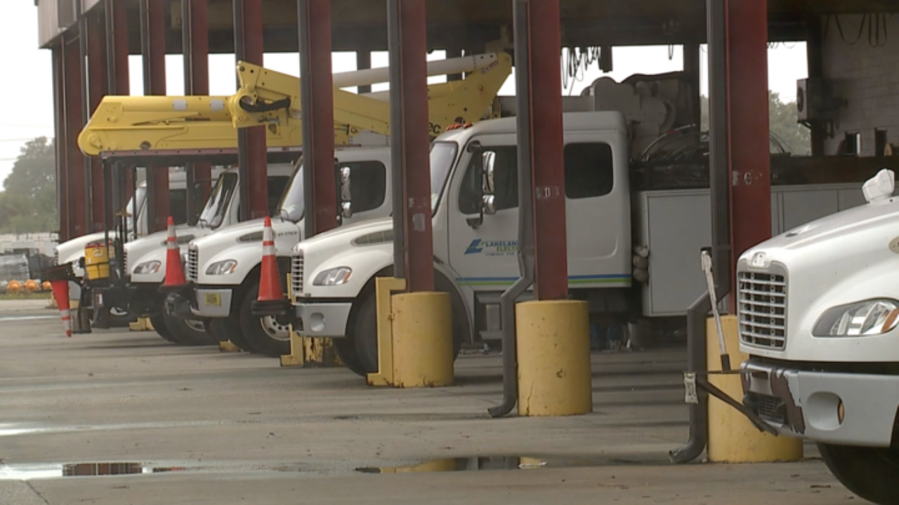 lakeland electric trucks 110922 WFTS.png